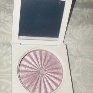 Ofra Neptune highlighter palette